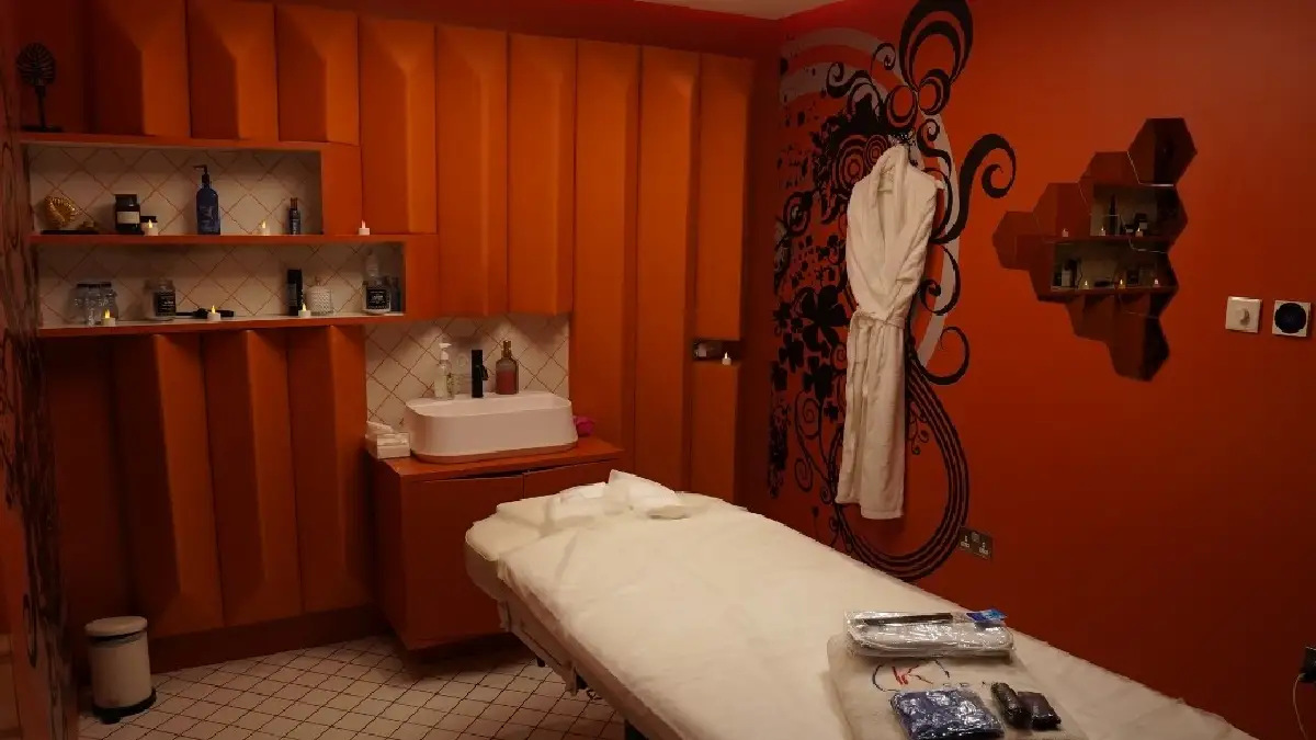 ما هو مساج الشياتسو؟ وفوائده الـ 9 للجسم بالتفصيل